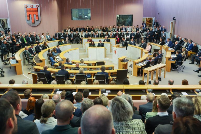 Konstituierende Sitzung des Landtages, Fotos der ersten Landtagssitzung in der neuen Legislaturperiode