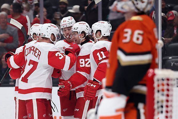 Kasper erzielt bei Detroit-Niederlage sein erstes NHL-Tor