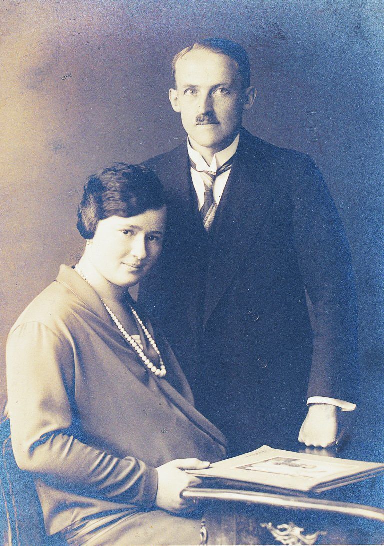 Karl und Maria Braun, 100 Jahre Braun Apotheke