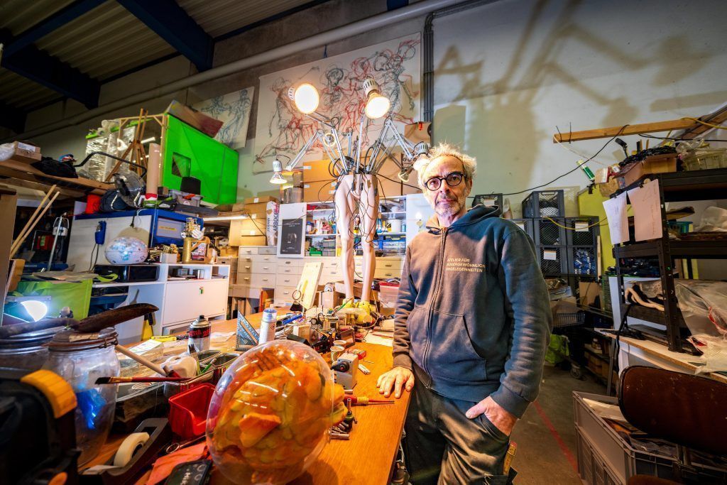 &#8220;Was ist Freizeit? Außer Schnapsbrennen habe ich keine Hobbys, aber das zähle ich zur Kunst&#8221;