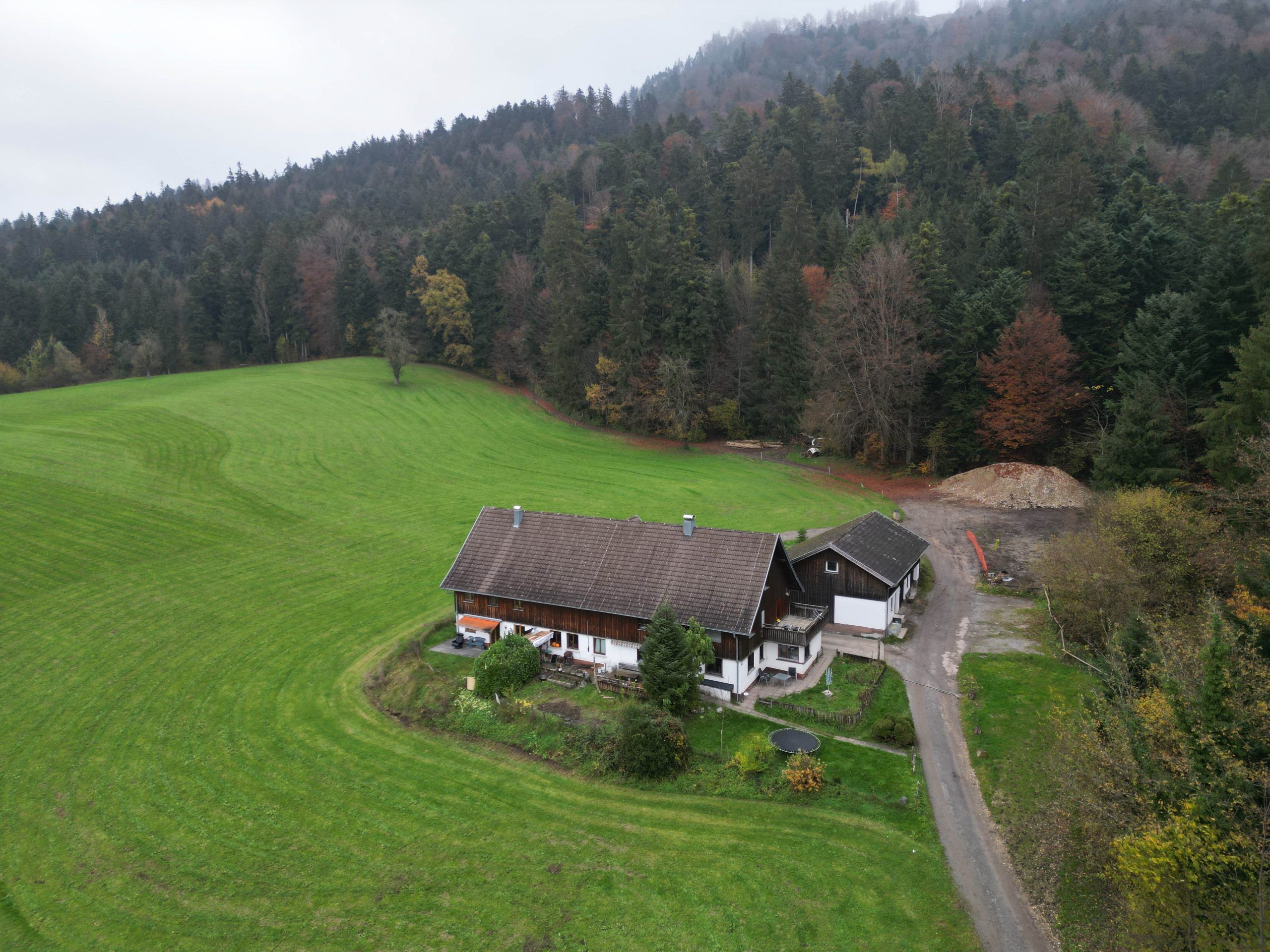 Auf Herbergssuche nach dem Hangrutsch – Frust, Hilferuf und Sackgasse