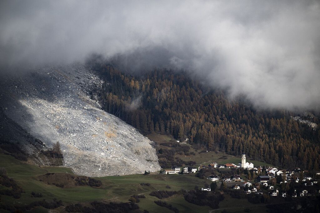 Schweizer Dorf Brienz droht von Schuttstrom mitgerissen zu werden