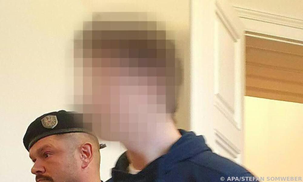 „Bin in Blutrausch verfallen“: 18-Jähriger zu Doppelmord geständig