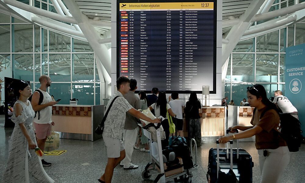 Vulkanausbruch: Flüge betroffen, Urlauber auf Bali sitzen fest
