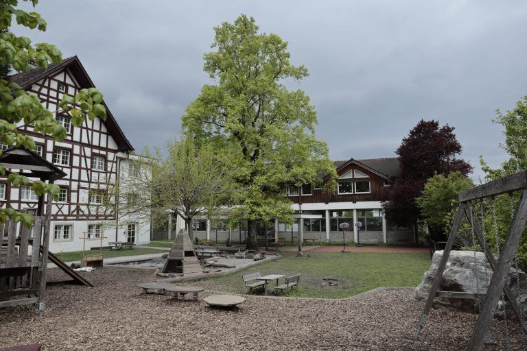 Ein Kindergarten, die illwerke vkw und das Problem mit der Abstandsnachsicht