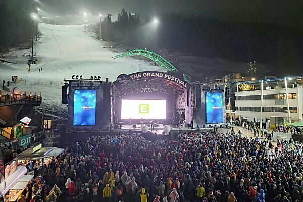 Start für dreitägiges Ski-Opening Schladming mit Bryan Adams