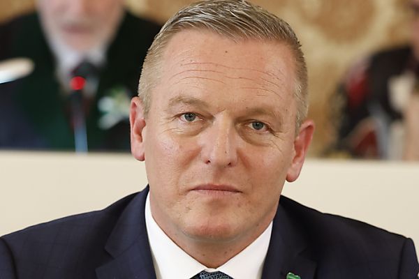Kunasek als steirischer Landeshauptmann angelobt