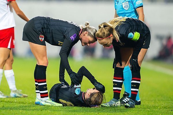 Dunst zog sich gegen Polen Kreuzbandriss zu