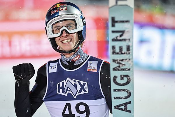 Tschofenig/Hörl in Titisee-Neustadt Super-Team-Zweite