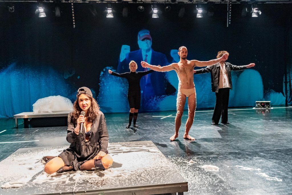 Das aktionstheater ensemble hat versagt