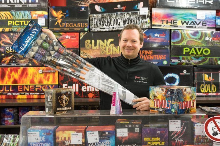 Sicher ins neue Jahr starten: Expertentipps für das Silvesterfeuerwerk