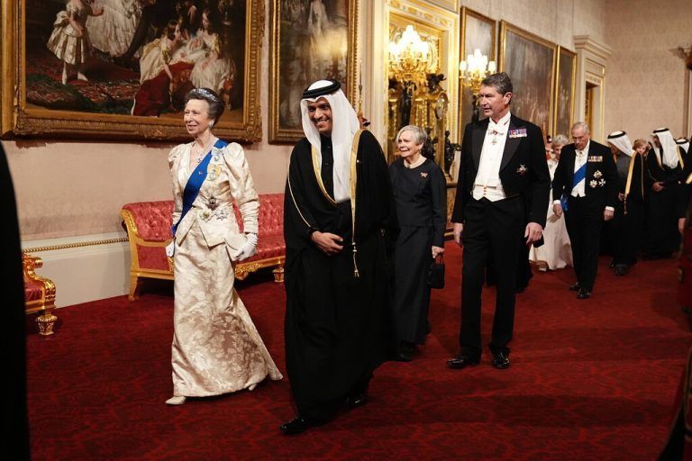 Emir of Qatar state visit The Princess Royal and H.E. Sheikh Mohammed bin Abdulrahman bin Jassim Al Thani make their way along the East Gallery to attend the state banquet for the Emir of Qatar Sheikh Tamim bin Hamad Al Thani at Buckingham Palace, London, during his state visit to the UK. Picture date: Tuesday December 3, 2024. PUBLICATIONxNOTxINxUKxIRL Copyright: xAaronxChownx 78379762