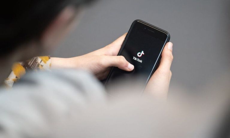TikTok & Co. erst ab 16 Jahren
