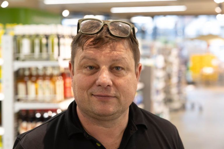 Wie Dragan Zubcic mit seinem ADEG Lebensmittel rettet