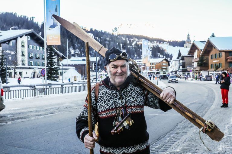 Mann der 20er Jahre in Lech