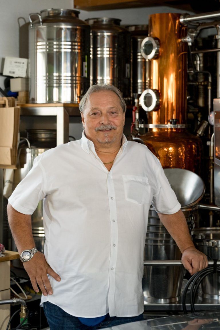 Der preisgekrönte Luschnouar Gin