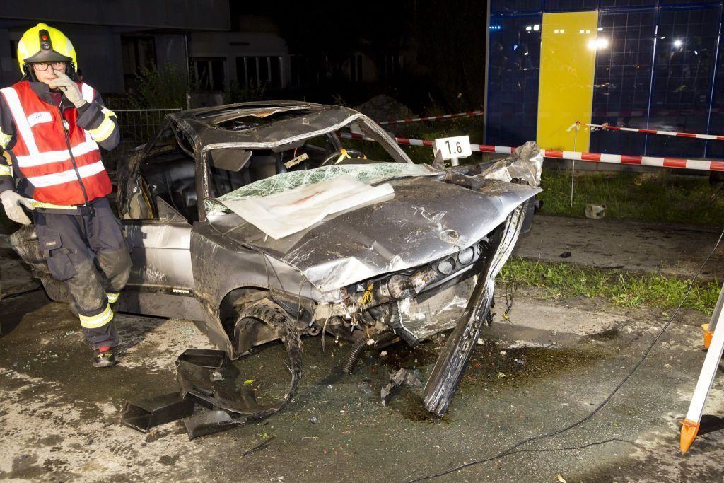 Verurteilung nach schwerem Unfall bei Verfolgungsfahrt in Klaus