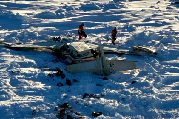 Vermutlich zehn Tote bei Flugzeugabsturz in Alaska