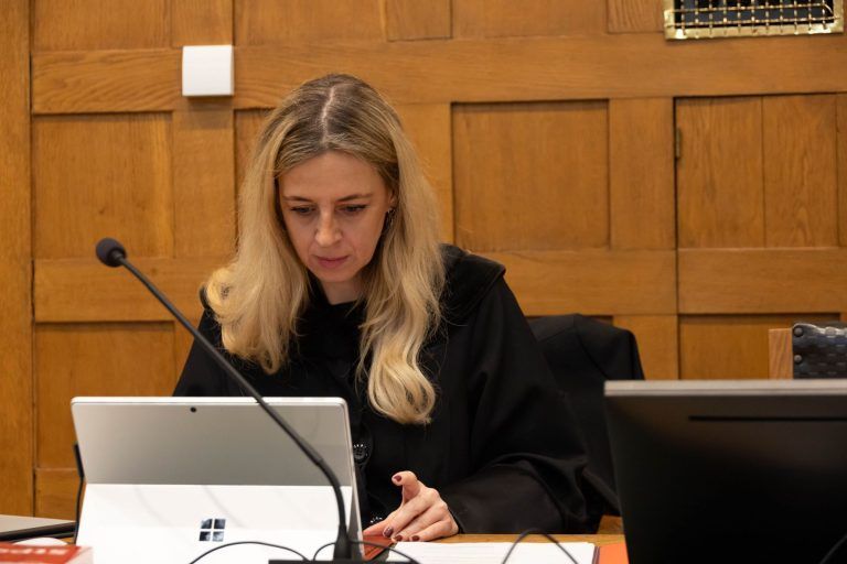 "Alles erfunden": Ex-Polizist bestreitet Missbrauchsvorwürfe