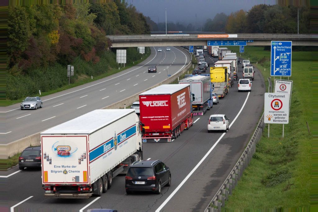 Weniger Lkw-Verkehr auf A14, Belastung bleibt