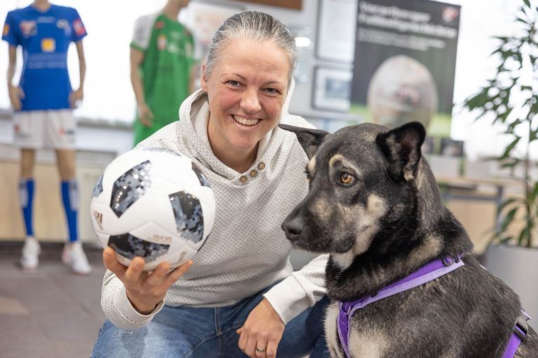 Nicht schwach, nur anders: Frauen stark am Ball