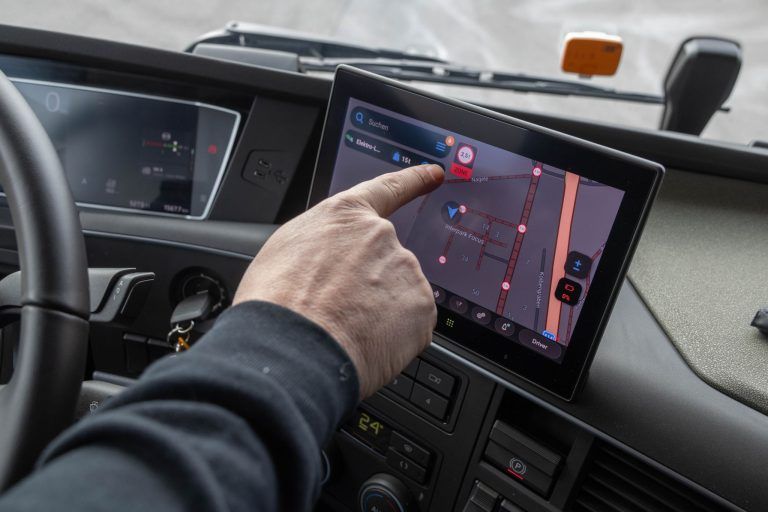 E-Lkw im Fahrschulbetrieb: "Ein Quantensprung in der Ausbildung"