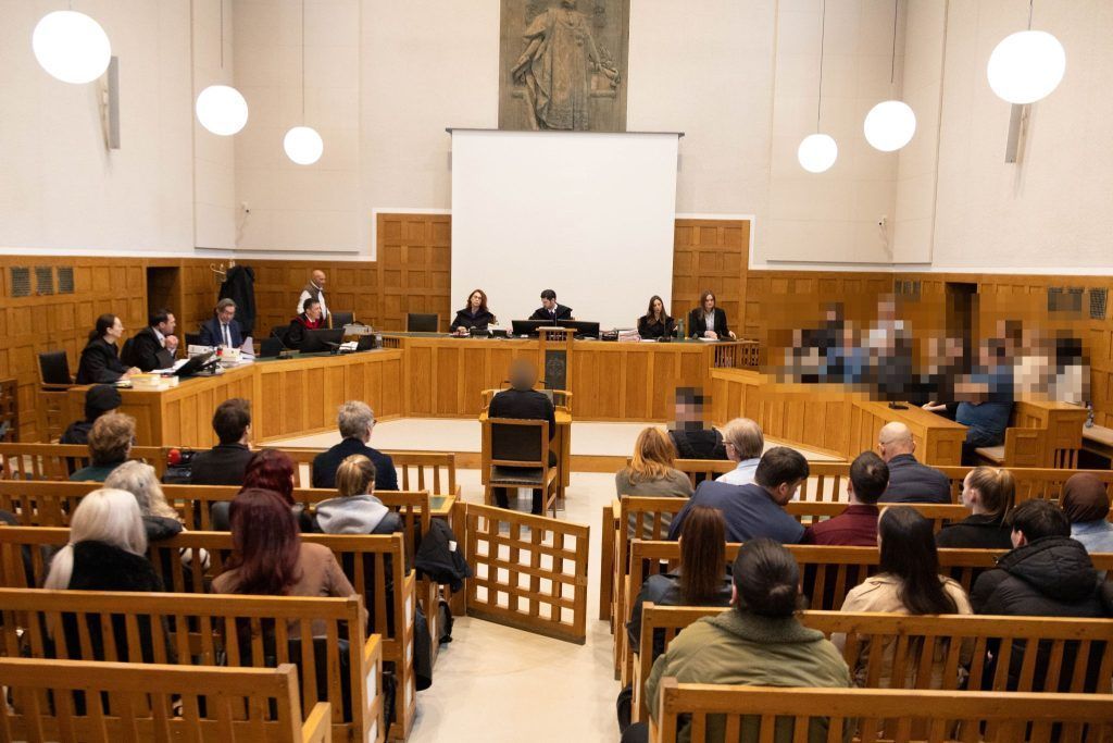 Versuchte Morde vor &#8220;Sender&#8221;: 14 Jahre Haft