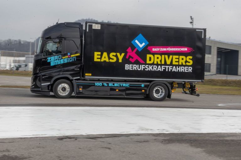 E-Lkw im Fahrschulbetrieb: "Ein Quantensprung in der Ausbildung"