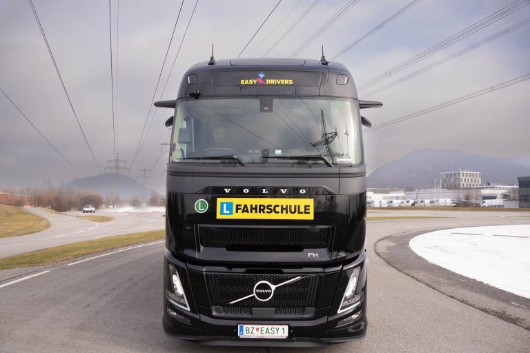 E-Lkw im Fahrschulbetrieb: "Ein Quantensprung in der Ausbildung"