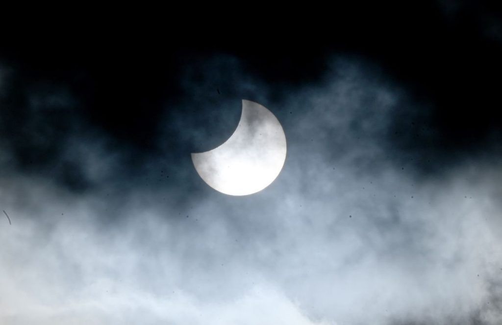 Wenn sich Sonne und Mond begegnen