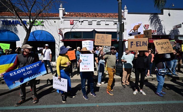 US-POLITICS-MUSK-TESLA-PROTEST