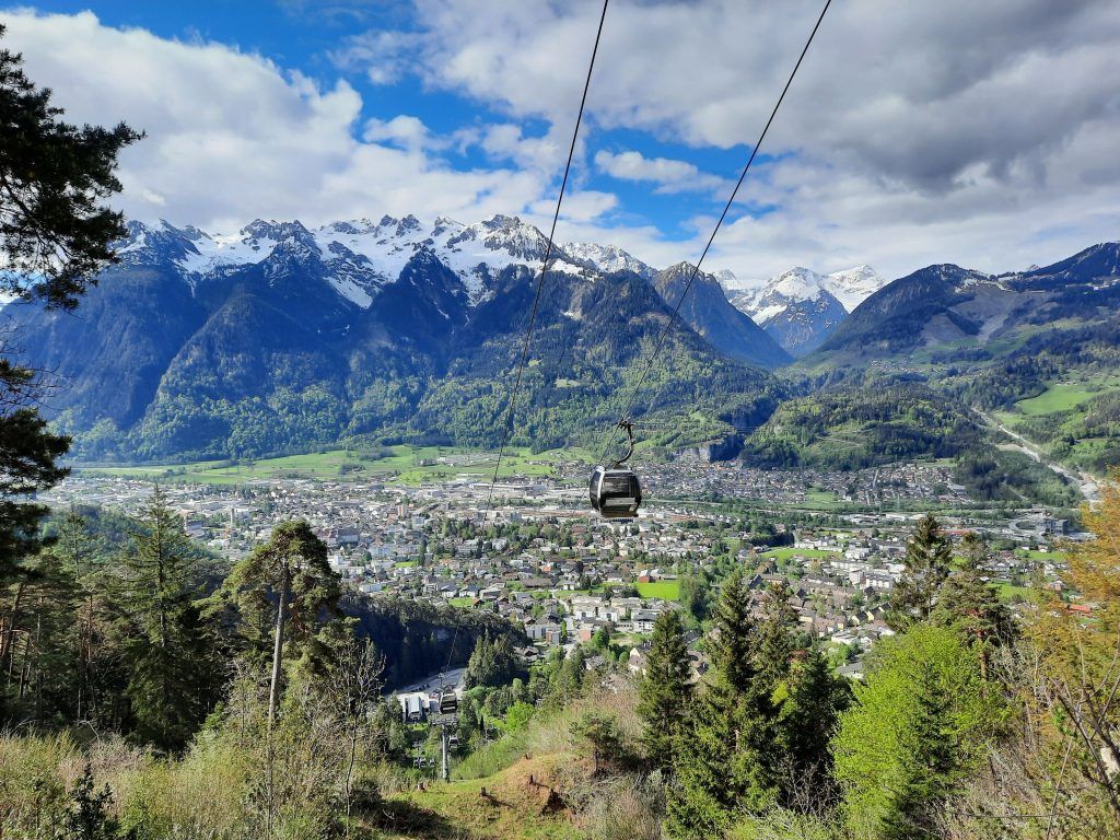 Wenn die Natur erwacht: Die schönsten Wandertipps für den Frühling