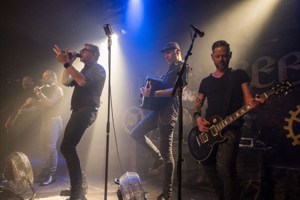Irischer Speed-Folk bis zum Abwinken