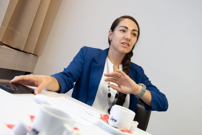 "Wenn ein Mann Bürgermeister ist, fragt niemand, wer auf seine Kinder schaut"