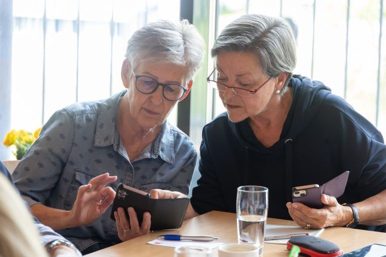 Lernen verbindet – digital im Alter