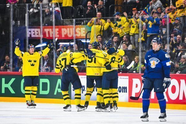 WM-Gastgeber Schweden gewinnt Schlager gegen Finnland 2:1