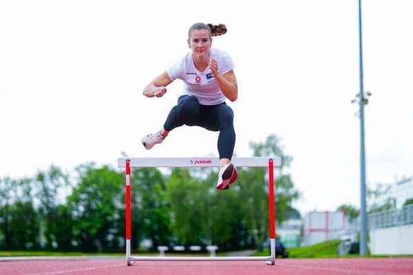 Strametz verbessert im Hürdensprint Schrott-Rekord