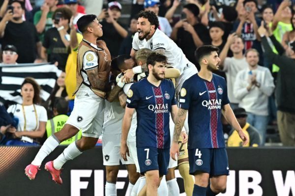 Paris Saint-Germain rutscht gegen Botafogo aus
