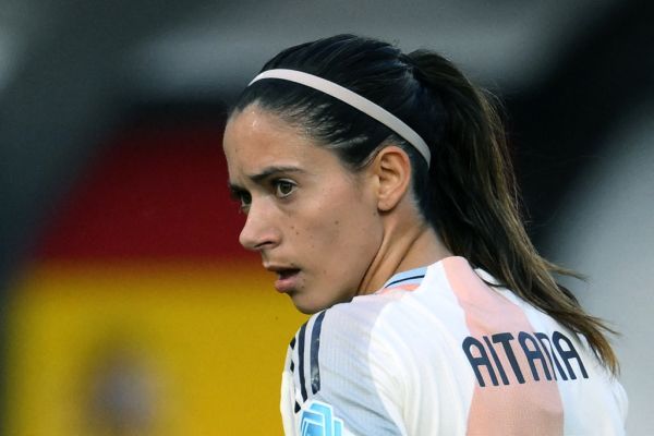 Spaniens Spielmacherin Bonmati leidet an viraler Meningitis