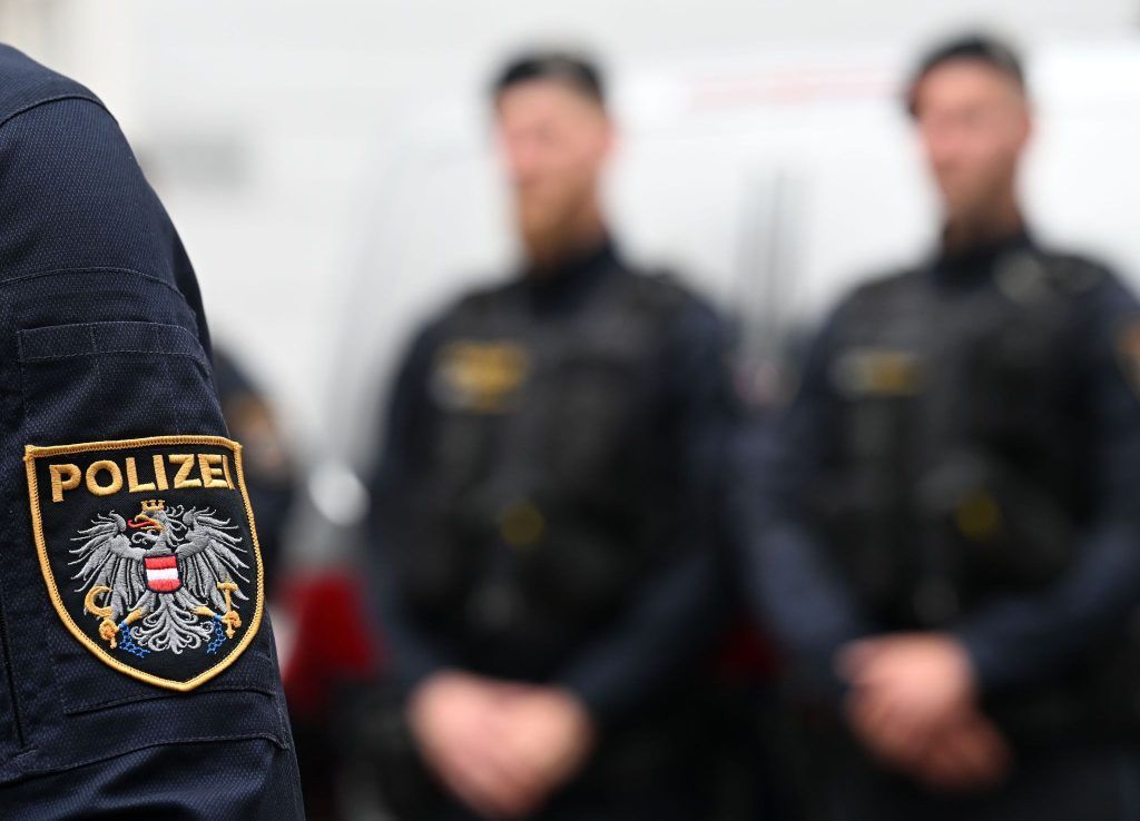 Im Alkohol- und Drogenrausch drei Polizisten verletzt: Teilbedingte Haft für 36-Jährige