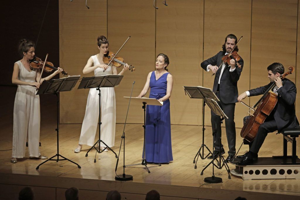 Lyrik in Streichern und Stimme