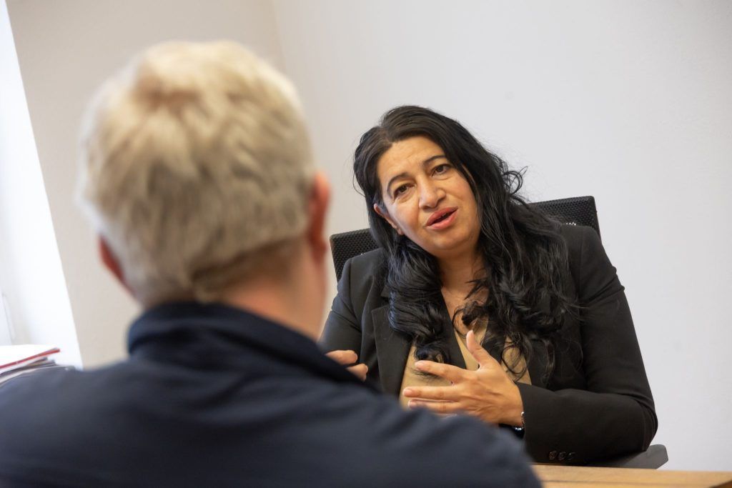 Drei Fälle mit &#8230; Emelle Eğlenceoğlu: Tödliches Gas, eine Lebenslüge und  misstrauische Erben
