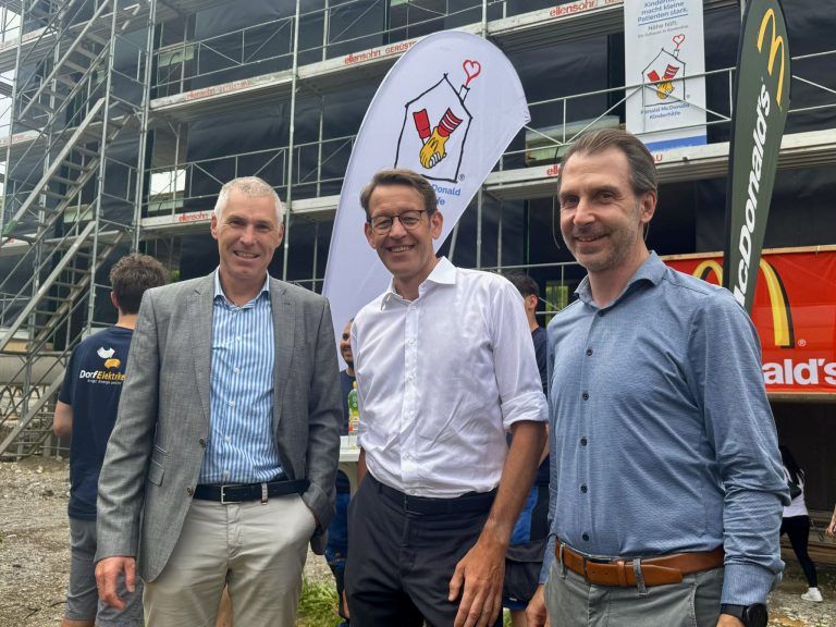 Firstfeier mcdonalds Kinderhaus