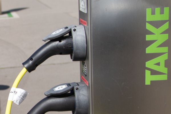 Gebrauchtwagen-Zulassungen &#8211; E-Autos werden beliebter