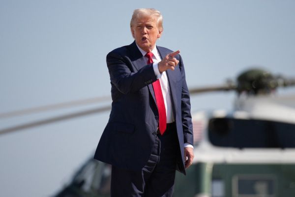 Zollstreit: Von der Leyen trifft Trump in Schottland
