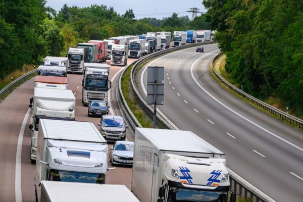 Autobahn-Maut &#8211; Hanke: Keine Erhöhung der Vignettenpreise