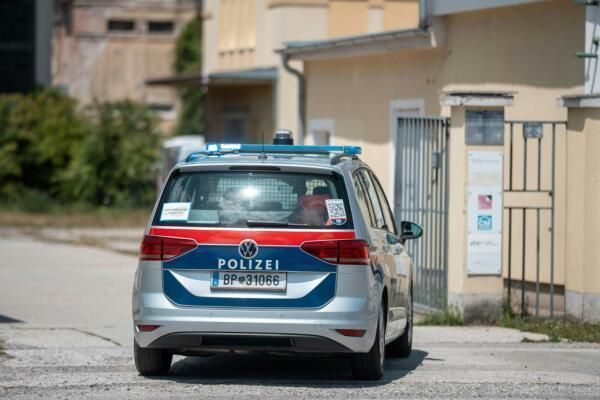 Weitere Erhebungen nach Bluttat während Haftausgang in NÖ