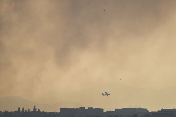 Nach Waldbrand Rauch über Madrid