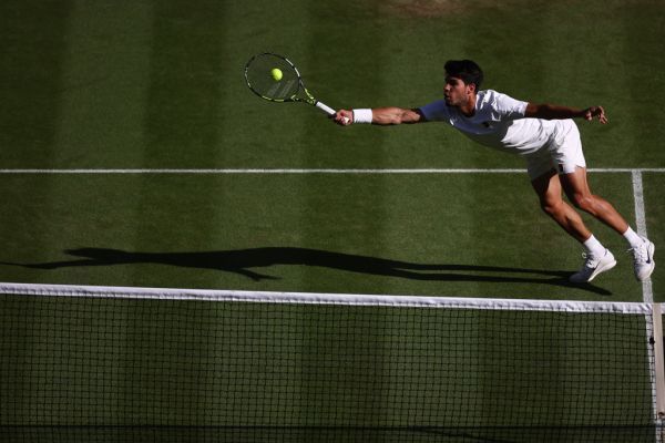 Alcaraz und Fritz im Wimbledon-Halbfinale - Sabalenka weiter