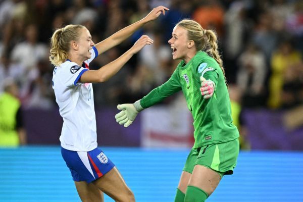 England nach Elferkrimi gegen Schweden im EM-Halbfinale